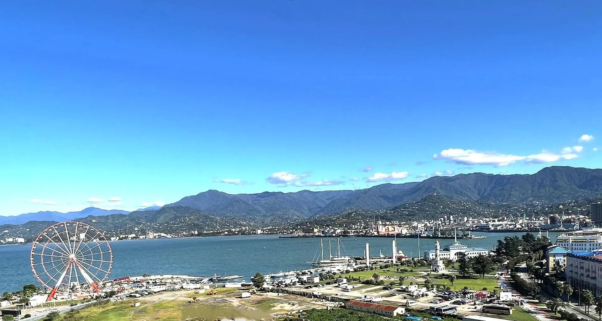 Apartments With Sea And Mountain Views, Portа Batumi Tower 0*,