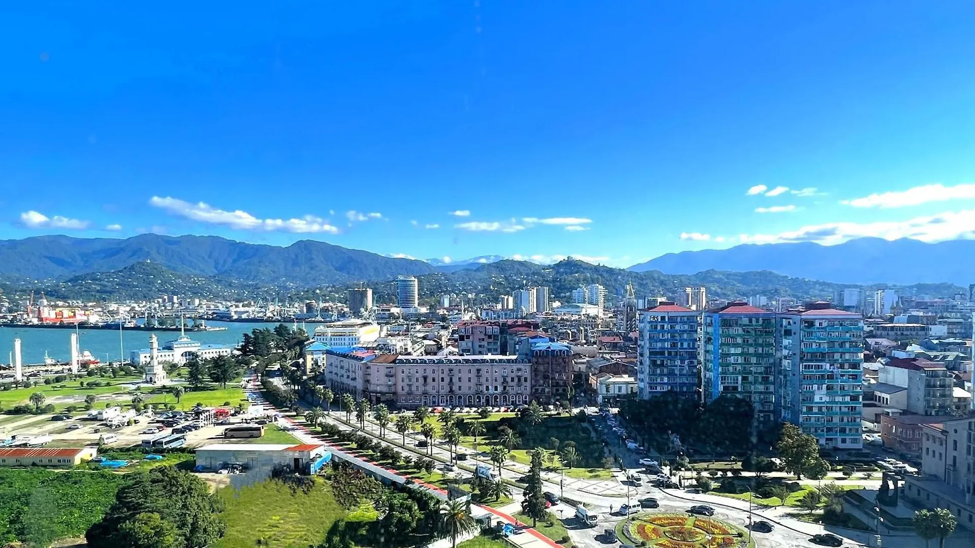 Apartments With Sea And Mountain Views, Portа Batumi Tower